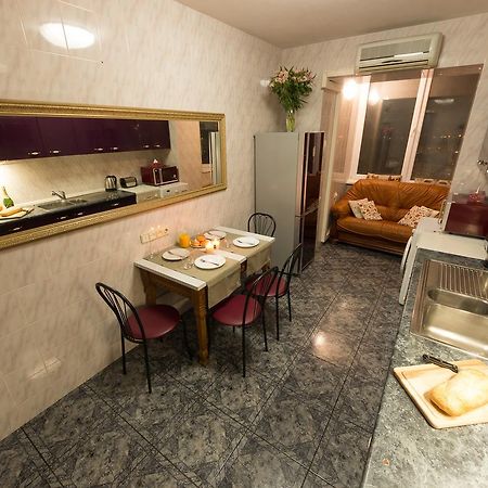 Dikat Hostel Kiev Eksteriør billede